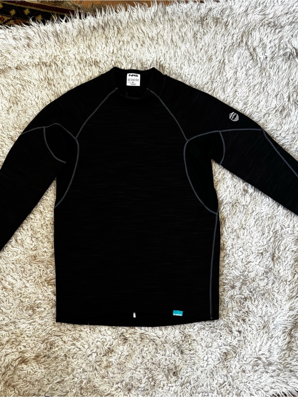 NRS Men’s Black Long-Sleeve Surf Rash Guard